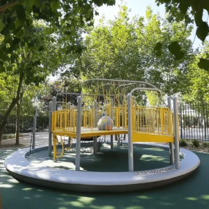 Los columpios son un símbolo de diversión en los parques. Los niños adoran balancearse y reír mientras juegan. Además, el juego al aire libre es esencial para su desarrollo. Fomenta la actividad física y mejora la coordinación. En este sentido, los columpios ofrecen muchas ventajas.
